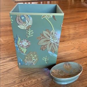 listing-status-banner